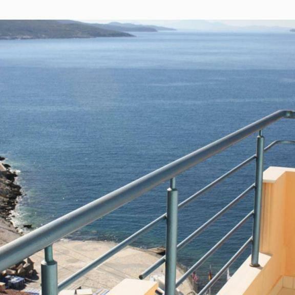 Noah Apartaments Sarande Bagian luar foto