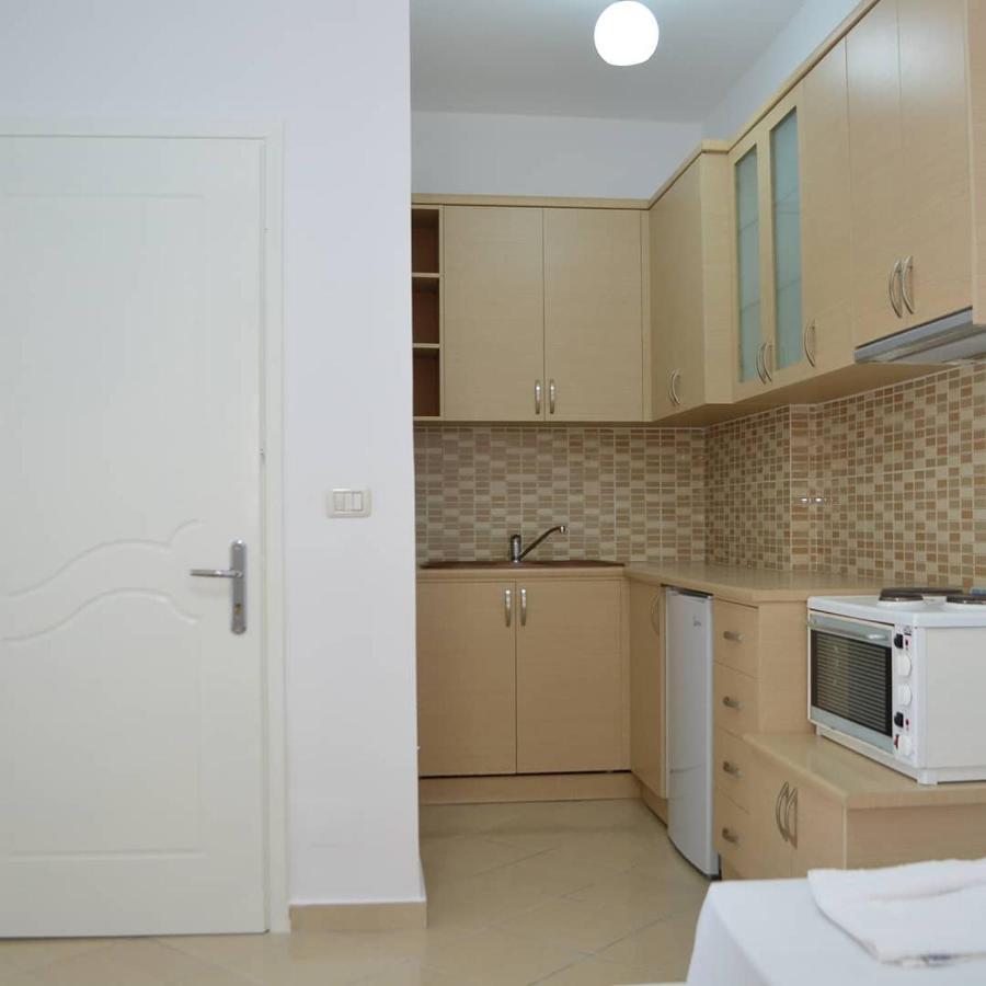 Noah Apartaments Sarande Bagian luar foto