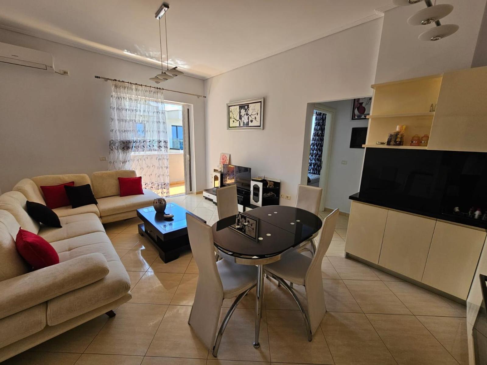 Noah Apartaments Sarande Bagian luar foto