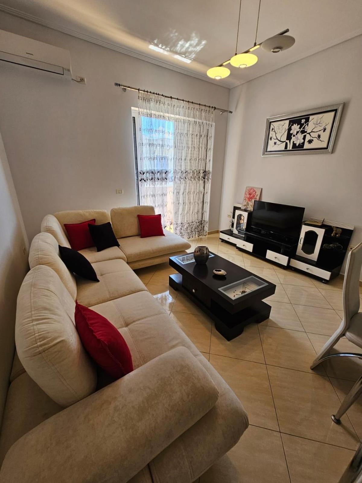 Noah Apartaments Sarande Bagian luar foto